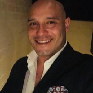 Meet your Posher, Lino